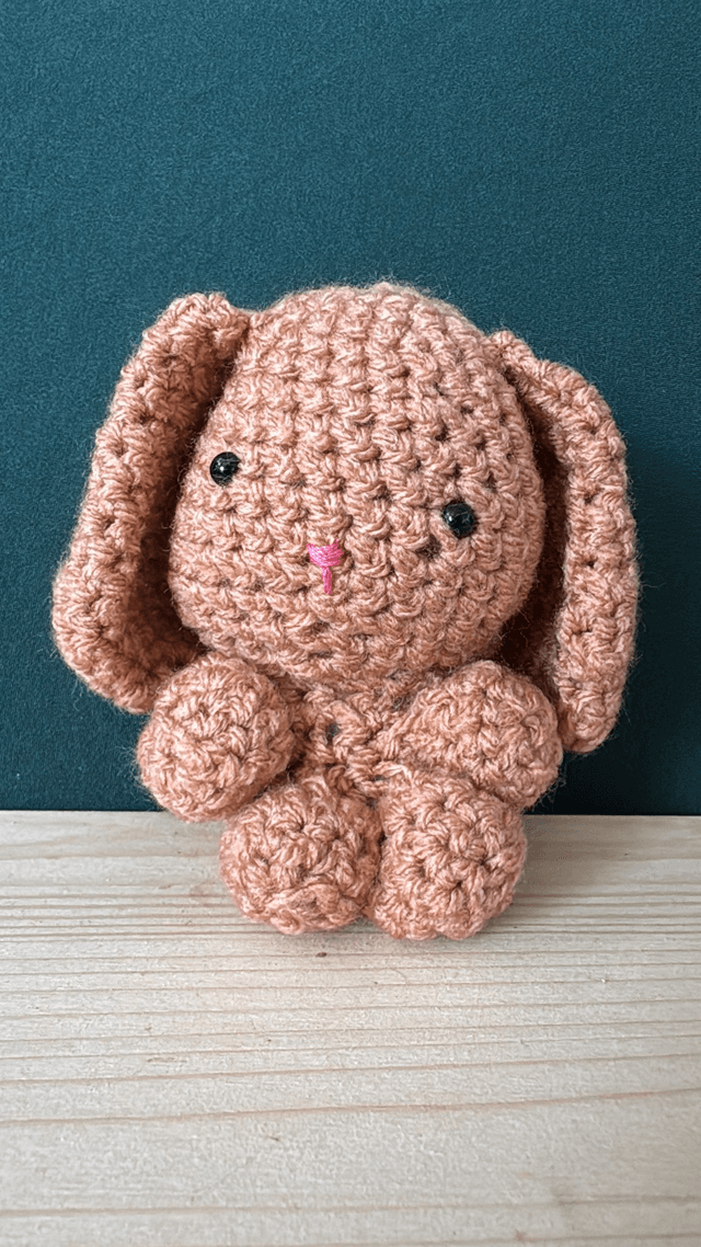 Small Woven Rabbit - Design 7