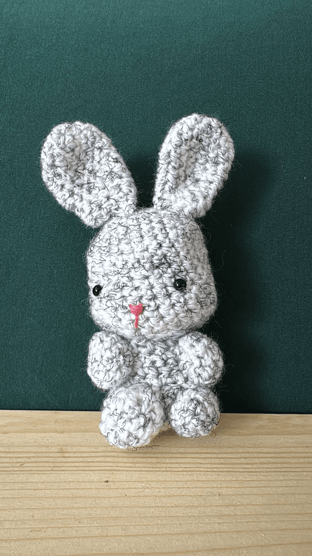 Small Woven Rabbit - Design 19